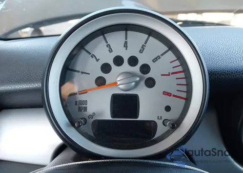 2010 Mini Cooper from USA, damaged, VIN WMWMF3C52ATZ26549